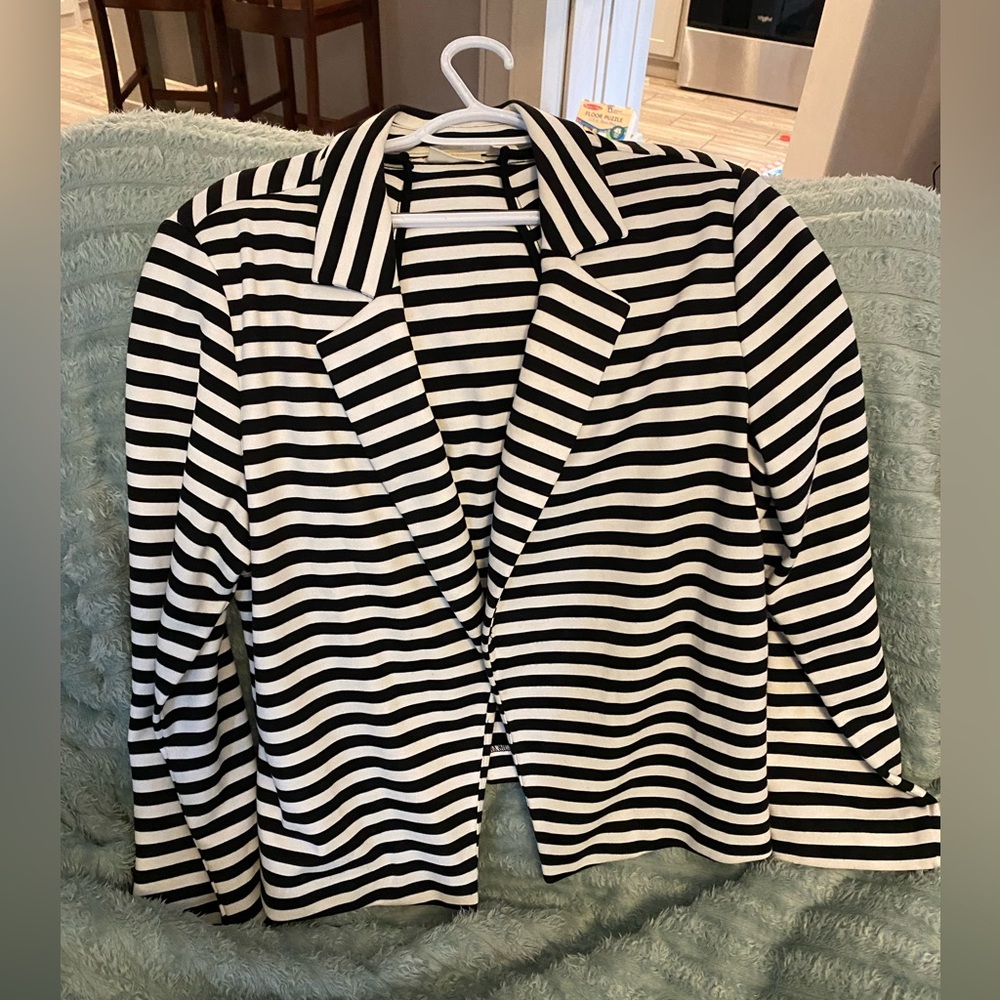 Chico's Black and White Striped Open Front Jacket Xl or 3 Long Sleeve